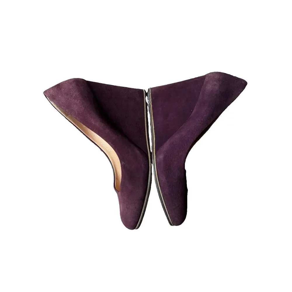 Salvatore Ferragamo Fiamma Z Wedge Pumps 8B Plum Purple Suede Gold Chain Italy